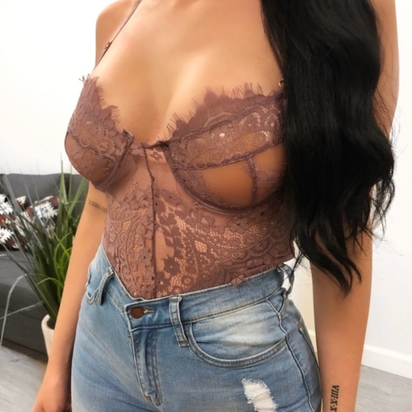 Aerie Tops - NWT/AERIE AE RUST/BROWN LACE BODYSUIT SIZE: MED